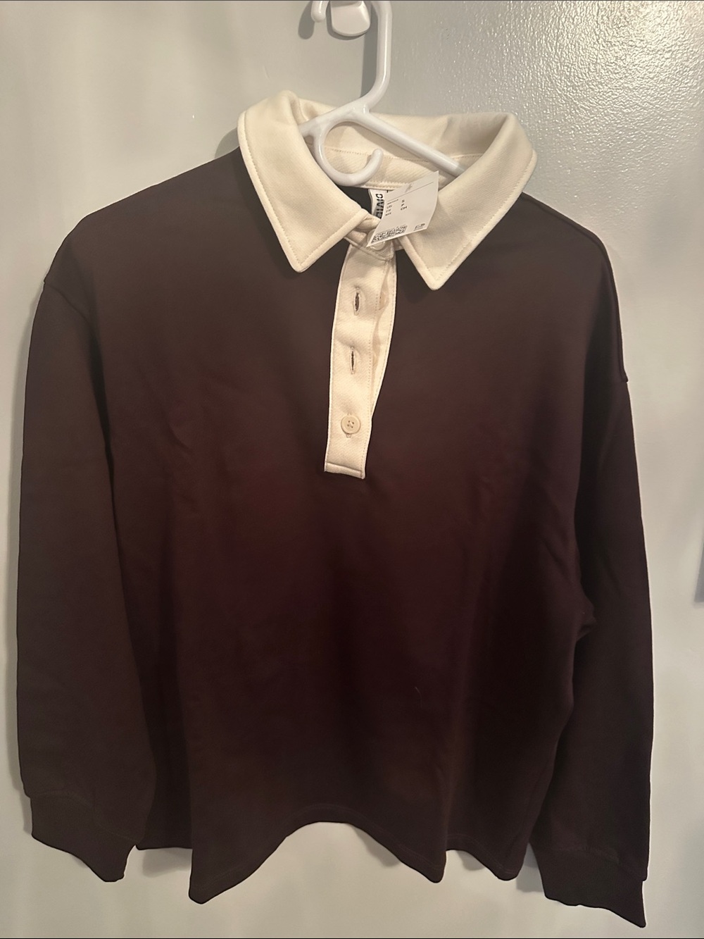 H&M Two-Tone Long-Sleeve Polo — Brown Body with Cream Collar